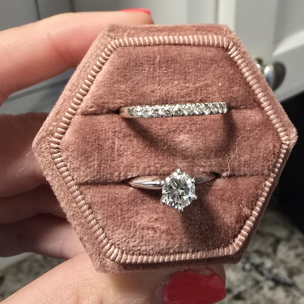 GIA Certified Elegant White Gold Diamond Ring Set